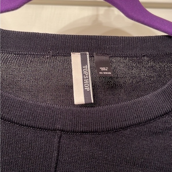 RARE Topshop Grommets Sweater Size 8 - Picture 3 of 5